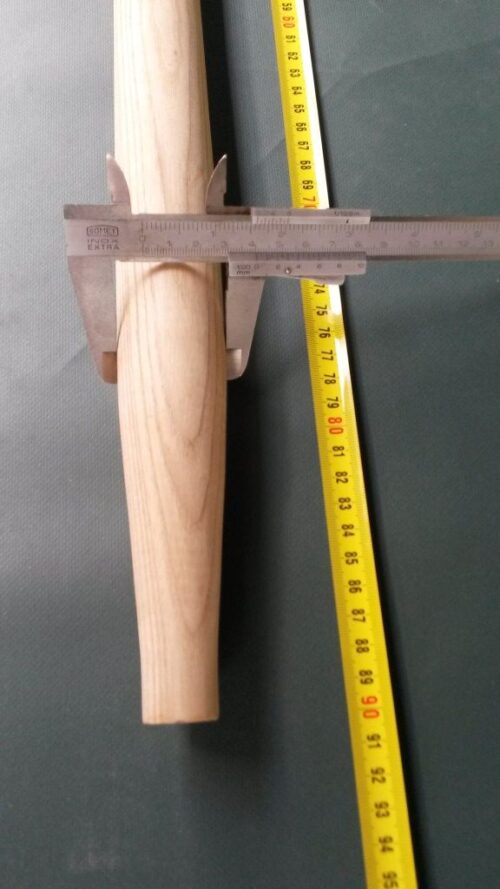 Násada dřevěná jasanová 90 cm/ 40 mm tvarovaná - 1