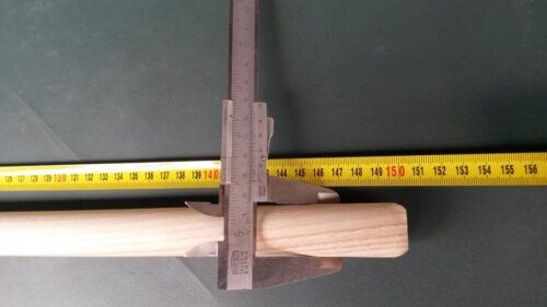Násada dřevěná jasanová 150 cm/ 25 mm rovná - 1