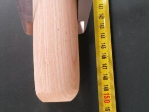 Násada dřevěná jasanová 150 cm/ 40 mm rovná