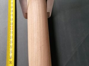 Násada dřevěná jasanová 250 cm/ 40 mm rovná