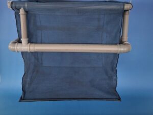 Kolíbka s&nbsp;dvojitým plovoucím rámem  N 1×1 m, hl. 1&nbsp;m PAD 5×3/0,6 mm šestibok tmavě modrá bezuzlová